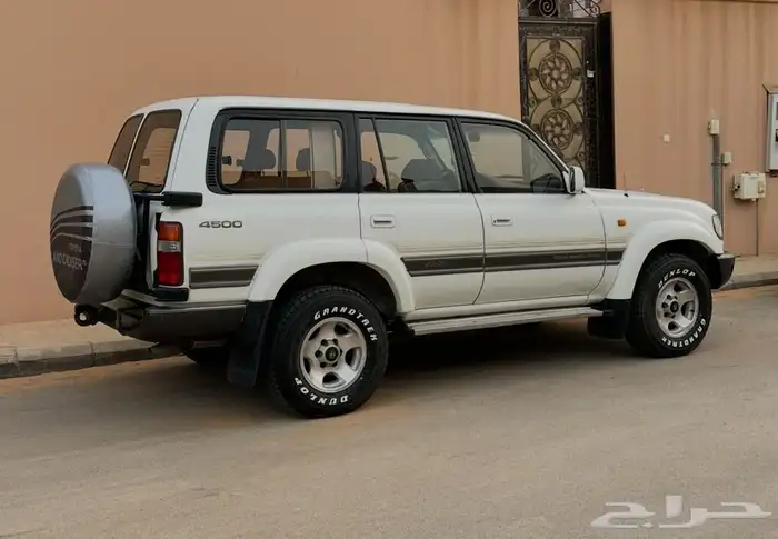 لاندكروزر 94 VXR 1