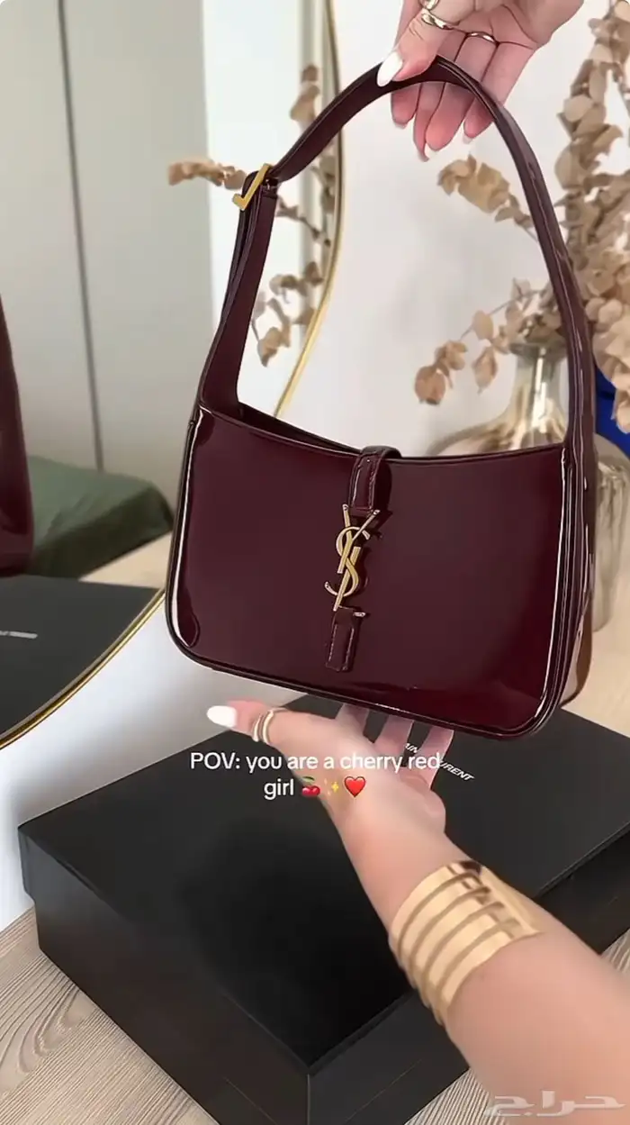شنط وشوزات ماركه مختلفه 37