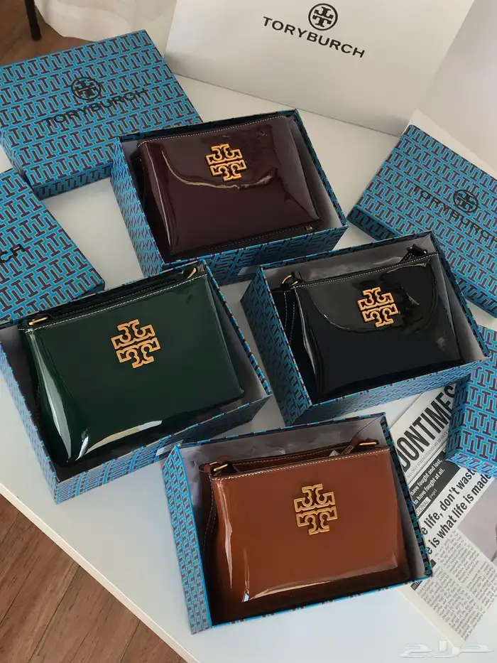 شنط وشوزات ماركه مختلفه 9