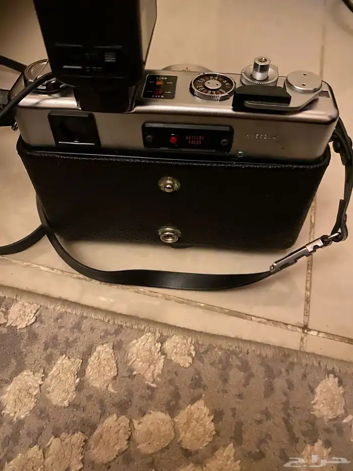 كاميرا تصوير يابانية الصنع وتعمل من الجيل الجميل 0