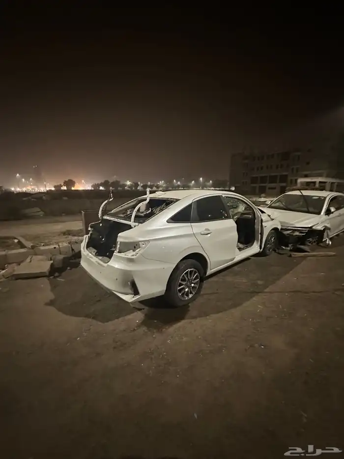 للبيع عدد متنوع سيارات توالف موديلات 2023 و 2024 و 2025 7
