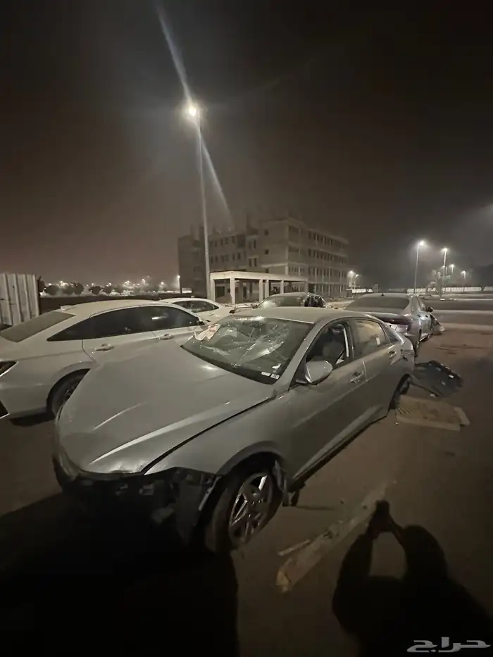 للبيع عدد متنوع سيارات توالف موديلات 2023 و 2024 و 2025 3