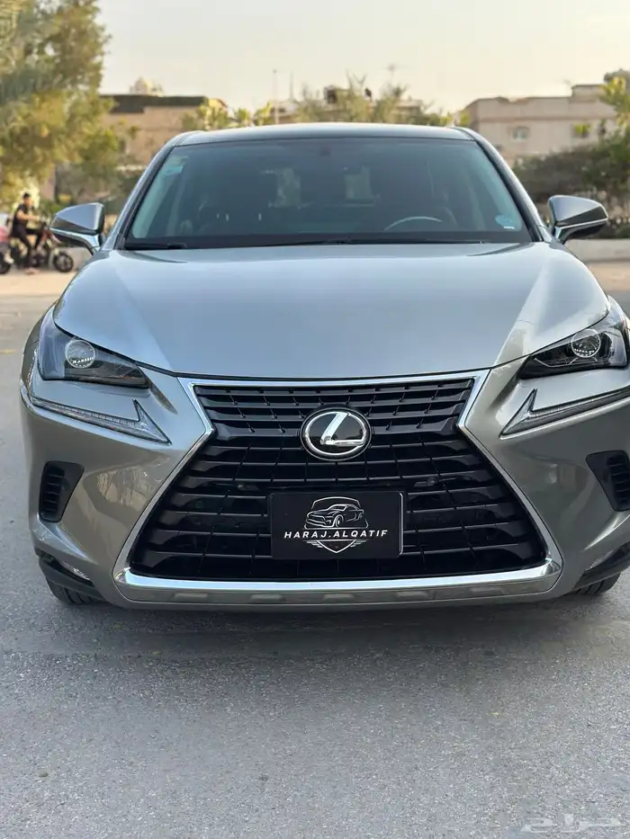 لكزس NX300 2