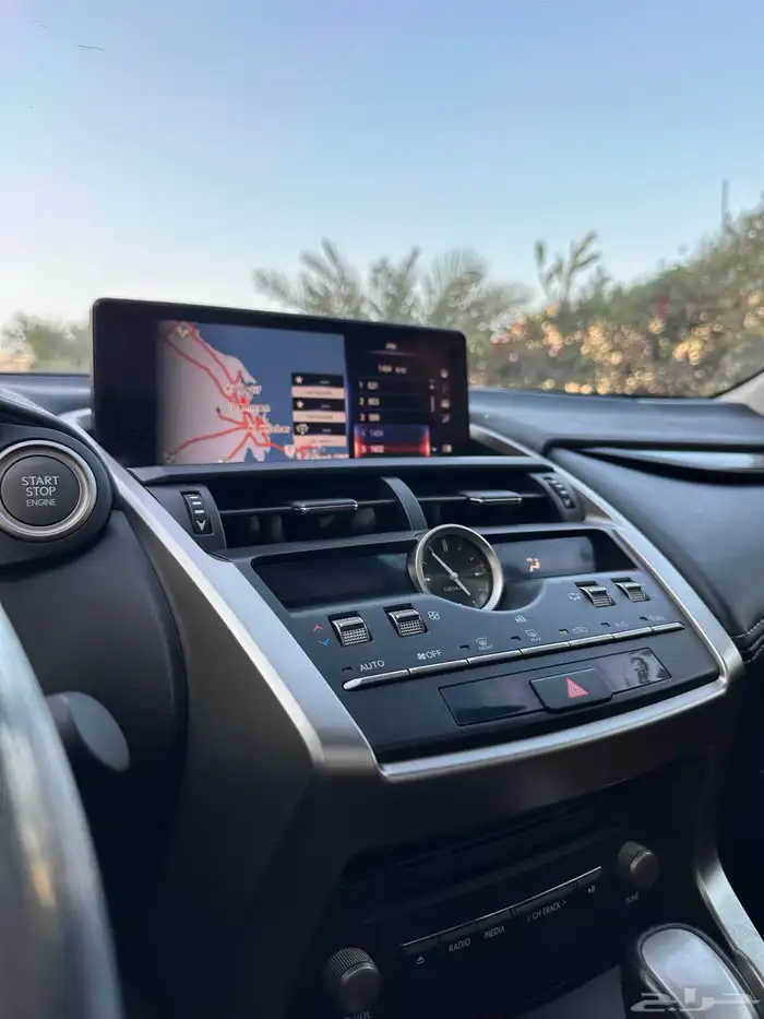 لكزس NX300 14