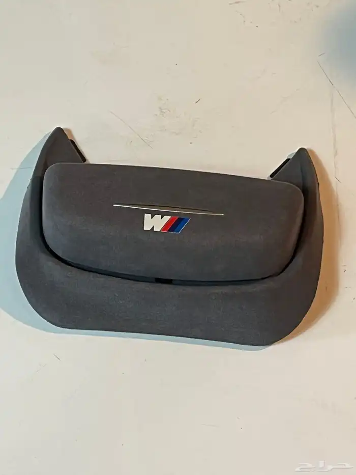 105 حافظة نظارة لسيارهBMW 6