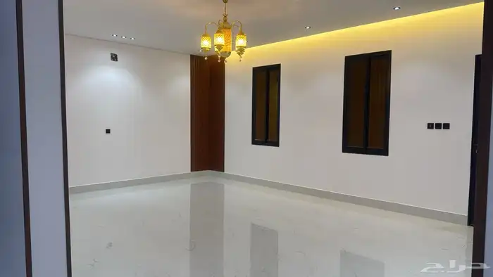 فيلا دور أرضي   4 شقق 6