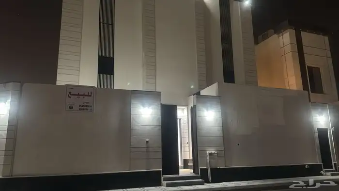 فيلا دور أرضي   4 شقق 0