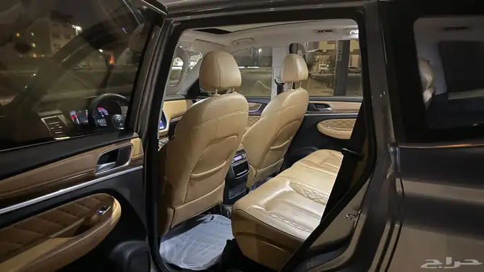 ام جي جيب RX8 9