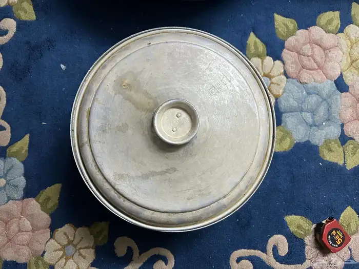 قدور ومركب للبيع 2
