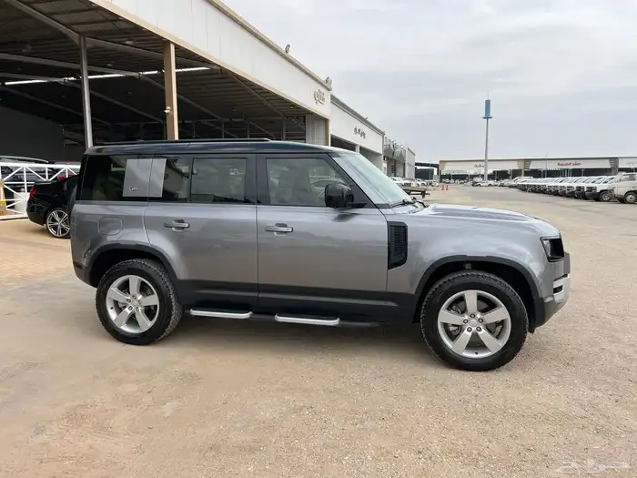 تم البيع -لاندروفر ديفندر Defender 110S 2023 سعودي ناغي 6