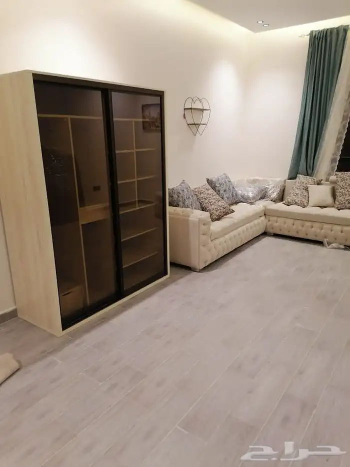 تفصيل دوليب ملابس حسب الطلب 30