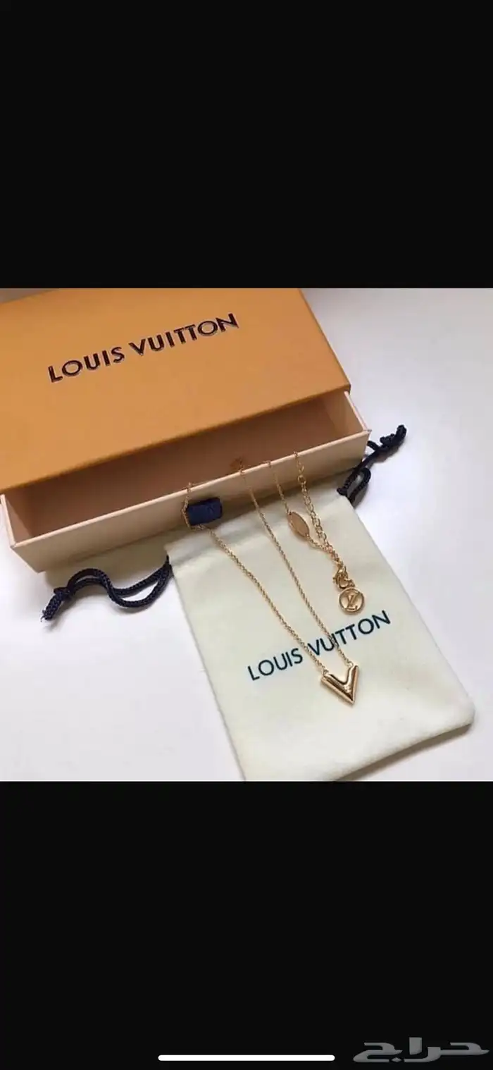 سلسال لويس فيتون فنان 0