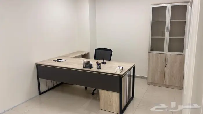 مكاتب كراسي كنب طاولات اثاث مكتبي 11