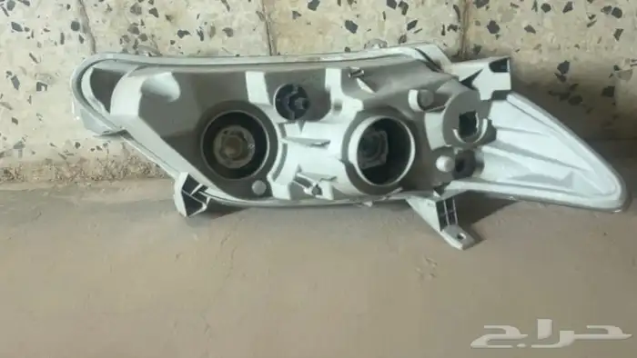 شمعة يمين كامري 2011 3