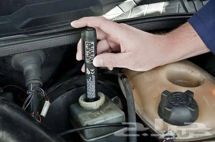 قلم فحص زيت الفرامل Brake Fluid 3