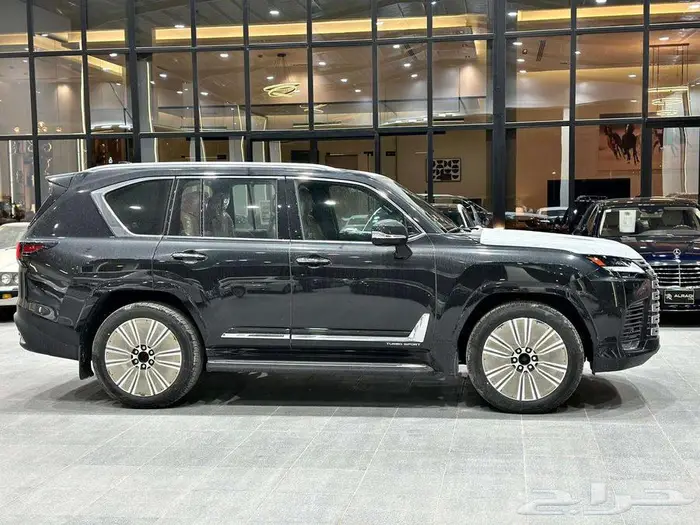 لكزس LX600 BB موديل 2025 - خليجي 12