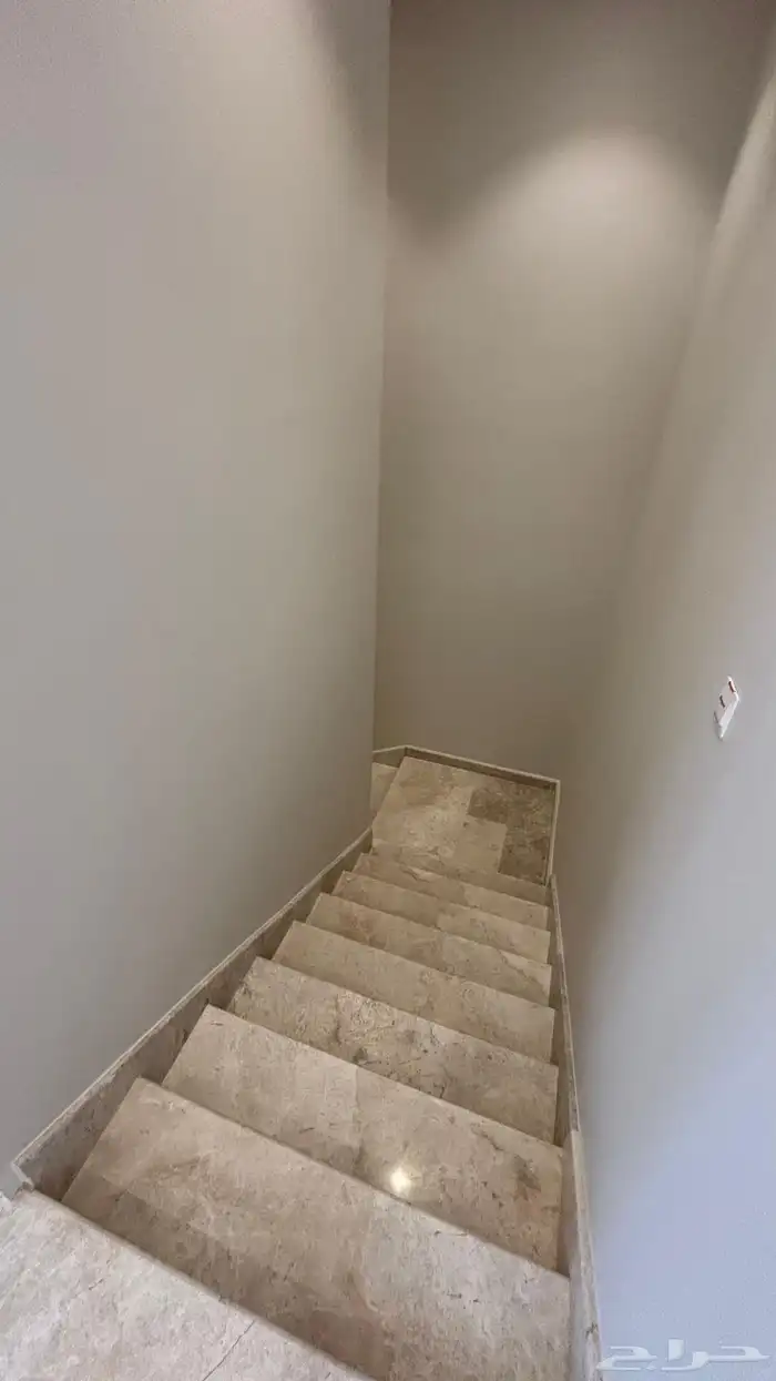 فيلا في العاليه بمساحه 248م و 4 غرف نوم 19