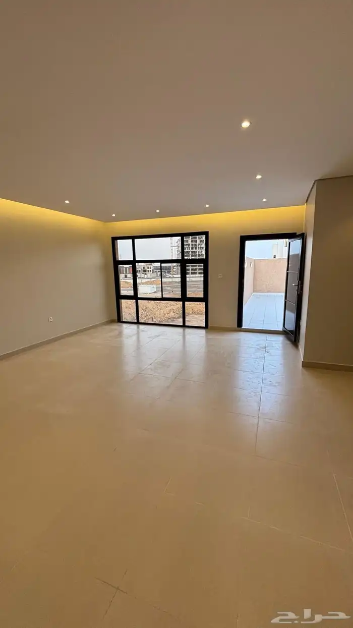 فيلا في العاليه بمساحه 248م و 4 غرف نوم 6