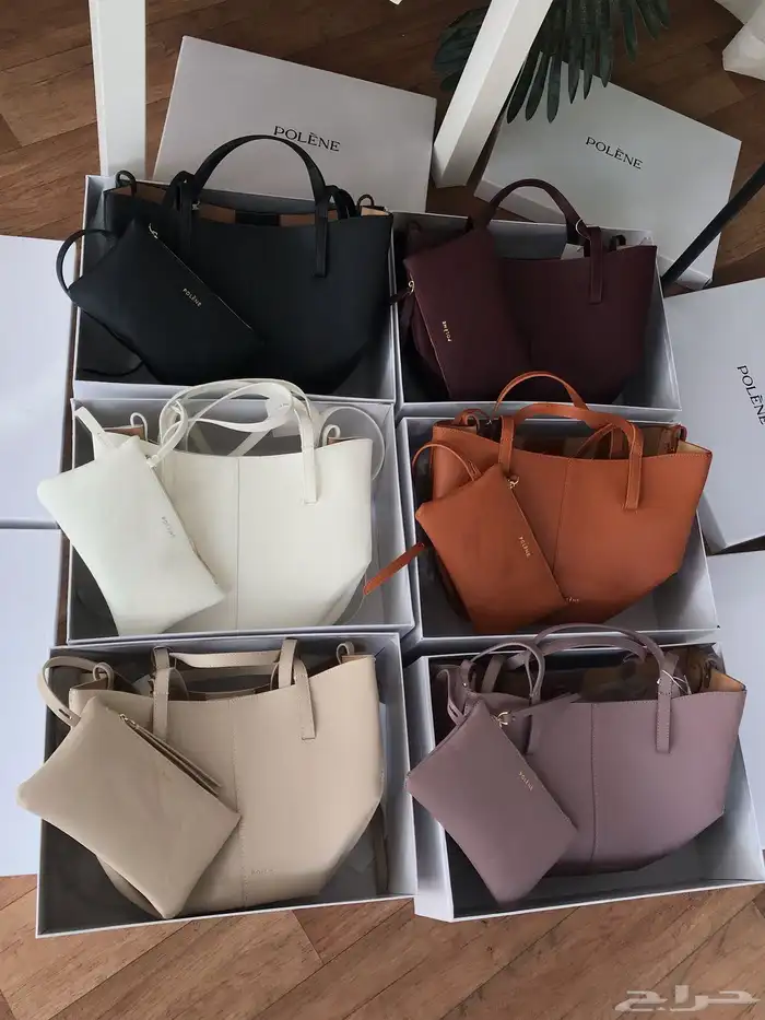 شنط نسائيه ماركه بالملحقات وبسعر خيالي . 24