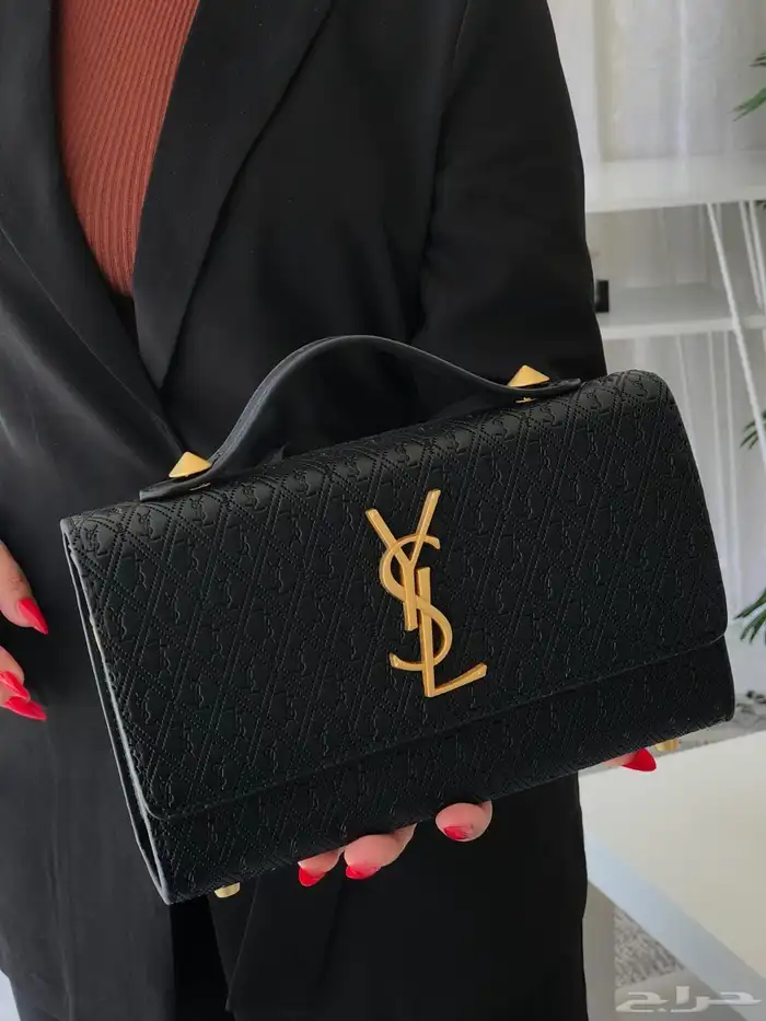 شنط ميو ميو عدة اشكال وعدة خيارات 75