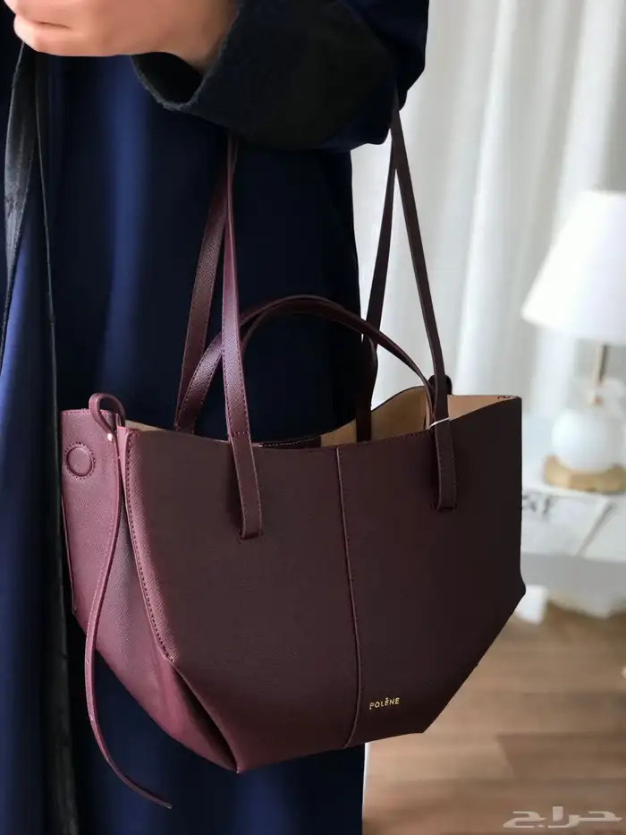 شنط نسائيه ماركه بالملحقات وبسعر خيالي . 29