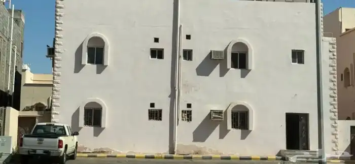 متوفر اخر شقة رقم 11 0