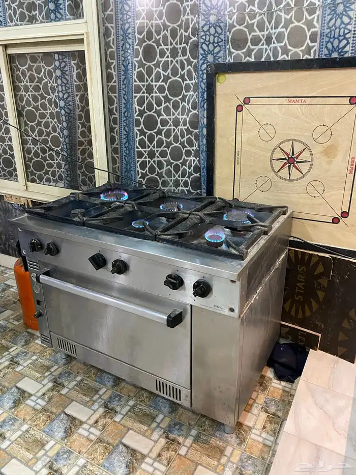 فرن للبيع شغال كل شي بس اشوايه المفتاح خربان بس كل شي شغال 5