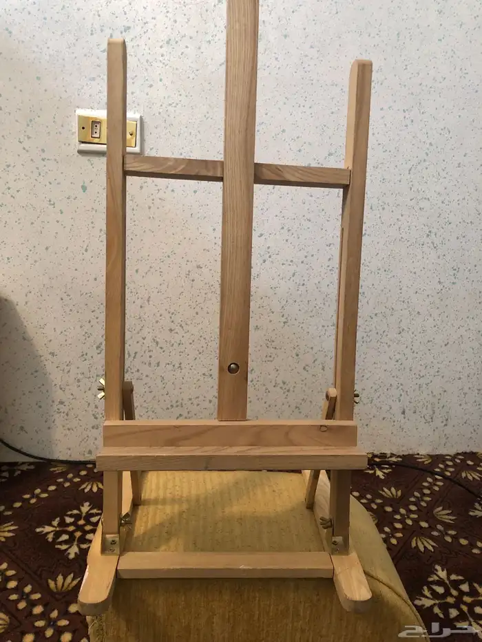 حامل رسم واستاندات خشبية للديكور والهدايا 0
