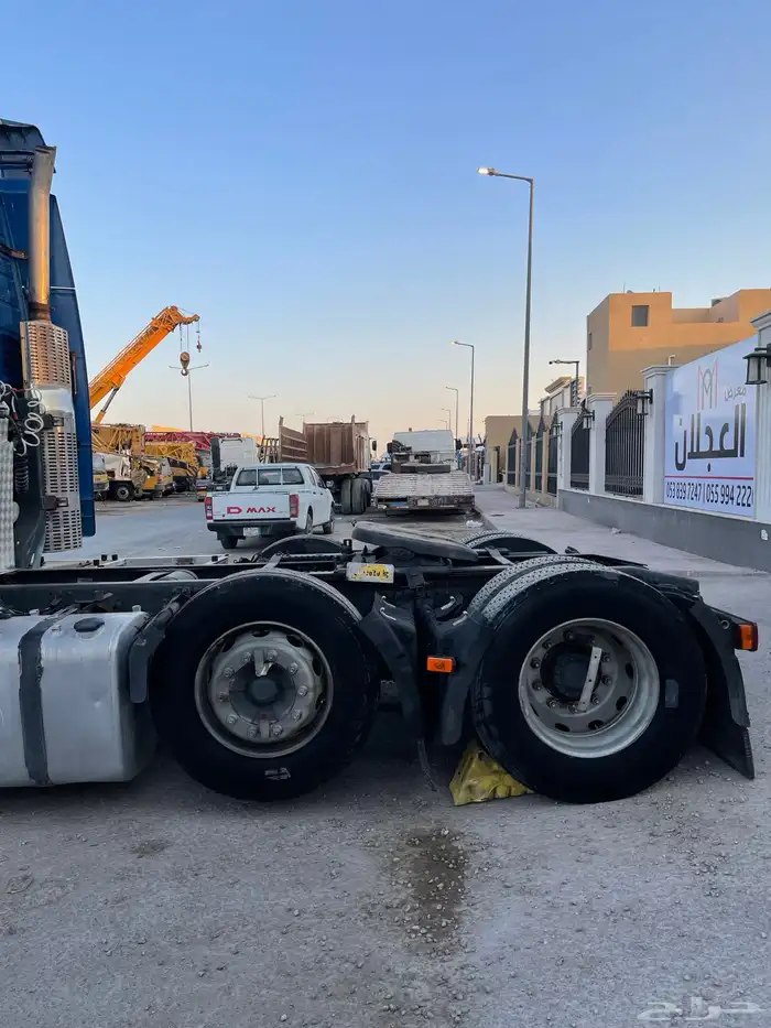 راس شاحنة فولفو بطاقة جمركية جدة 2005 7