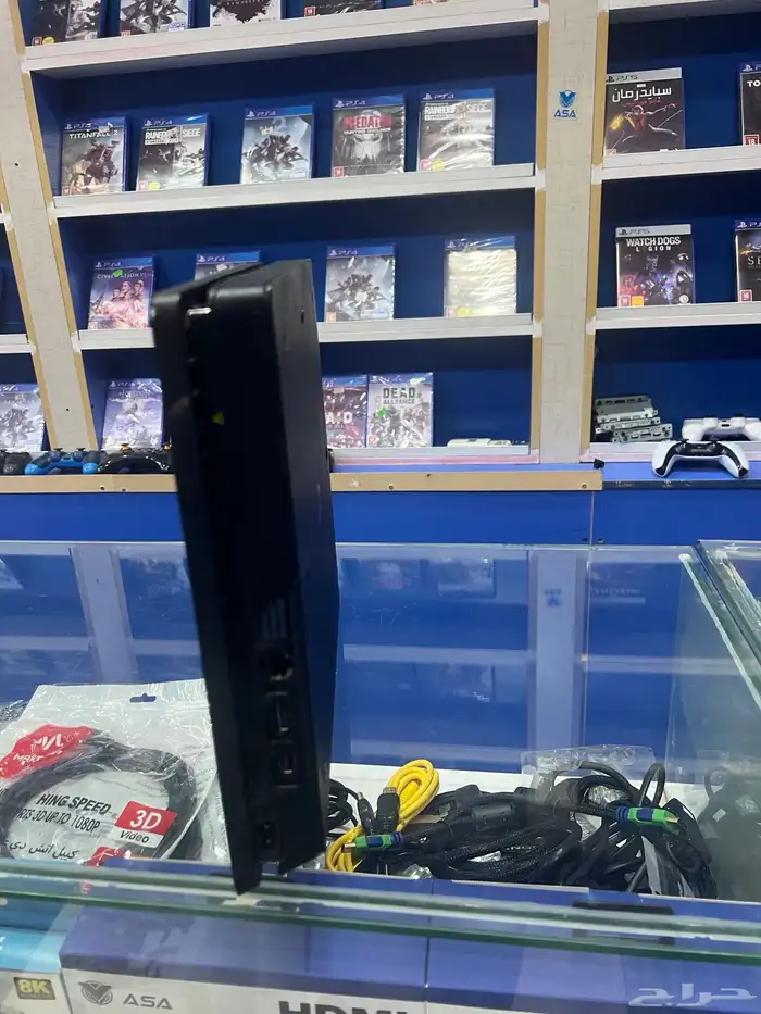 جهاز بلاستيشن 4 مهكر محمل عليه العاب نوع سليم ذاكره 1Tb 0