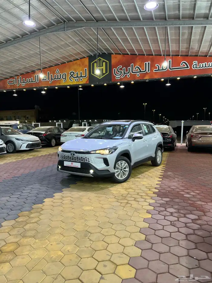 تويوتا   كورولا كروس XLE 2025هايبرد 103.500 شامل الضريبة 0