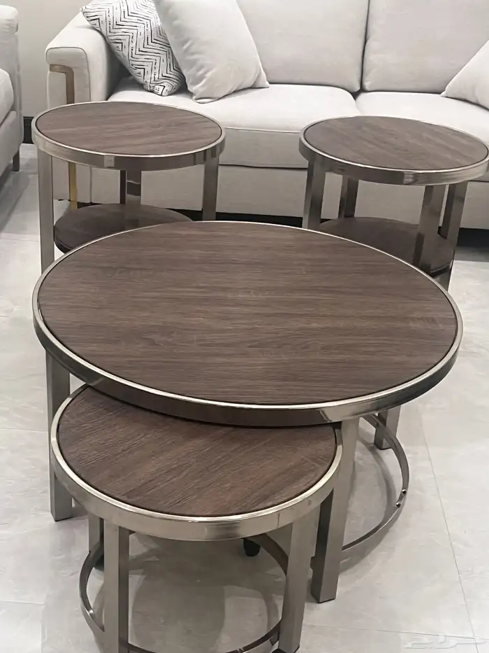 4طاولات سعر الشراء 1800 والبيع ع السوم 0