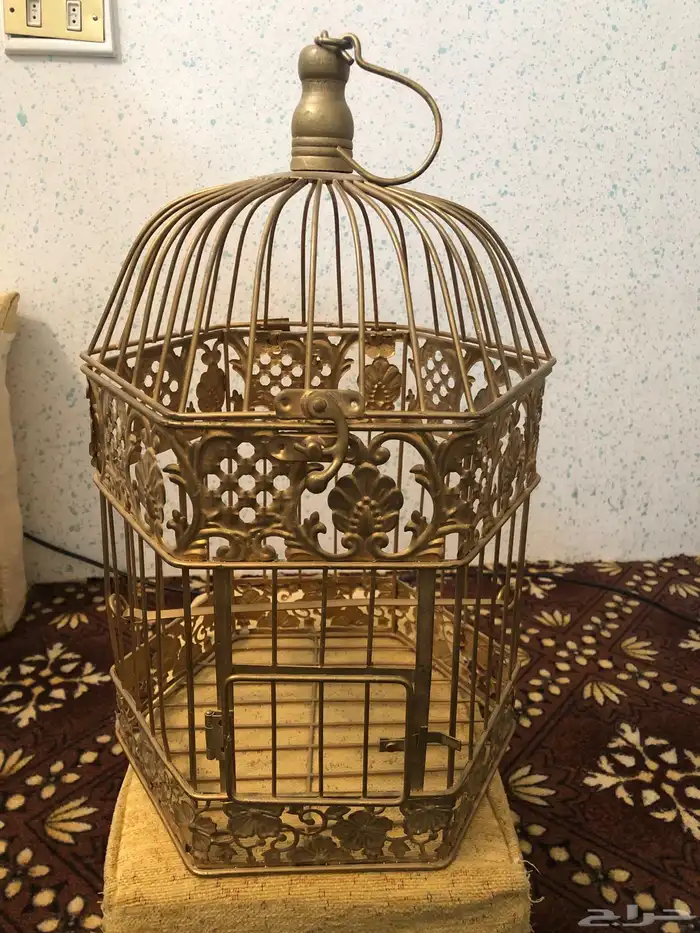 اضاءات واستاندات خشبية 4