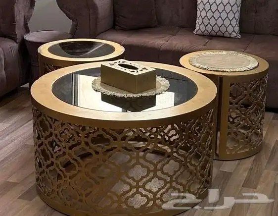 طاولات مستعملة للبيع 0