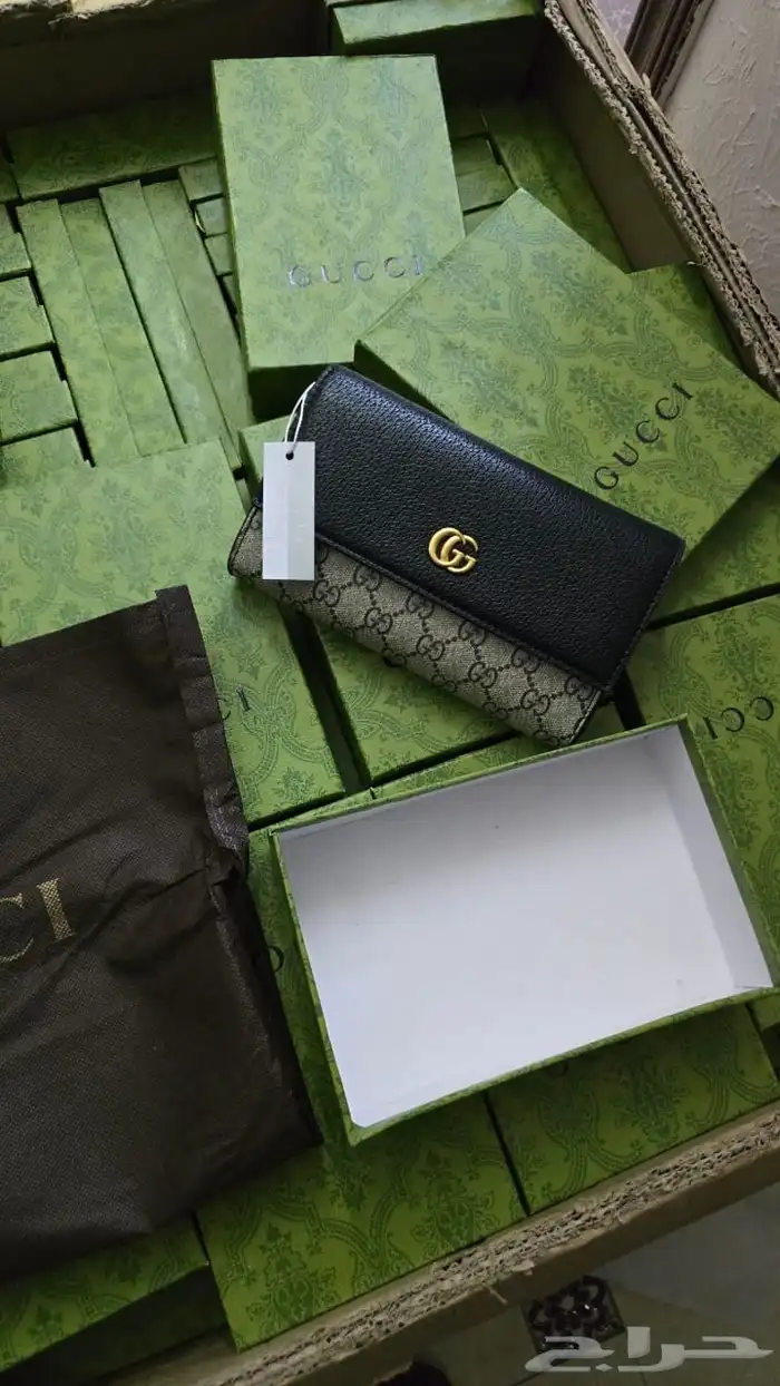 شنط ميو ميو عدة اشكال وعدة خيارات 63