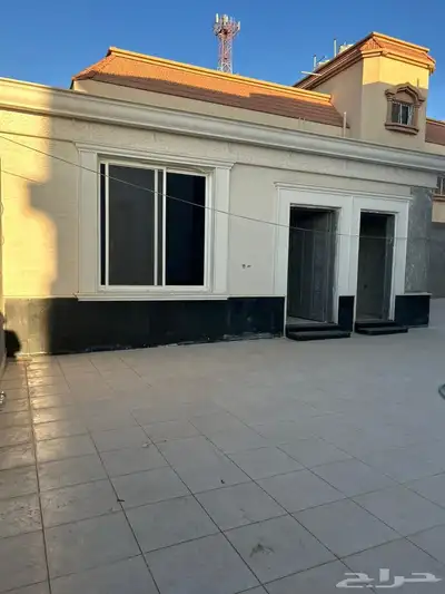 فله جديده للبيع على ارض كامله خلف دوار لزمه 1