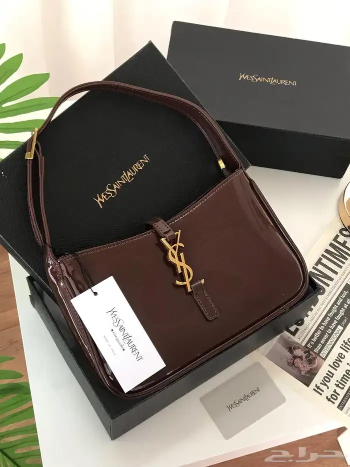 شنط نسائيه ماركه بالملحقات وبسعر خيالي . 6