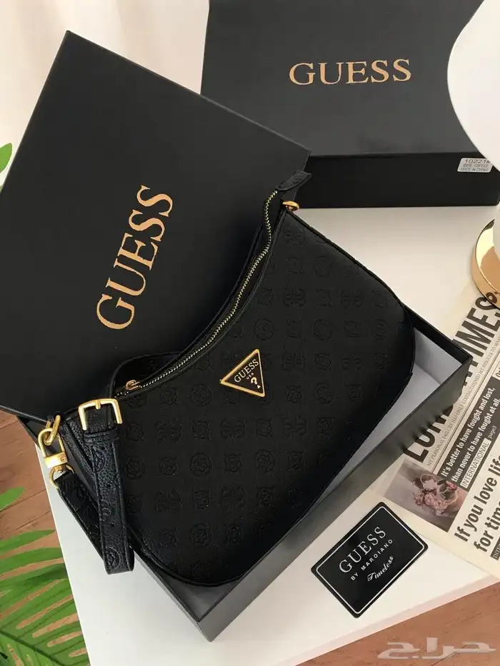 شنط نسائيه ماركه بالملحقات وبسعر خيالي . 22