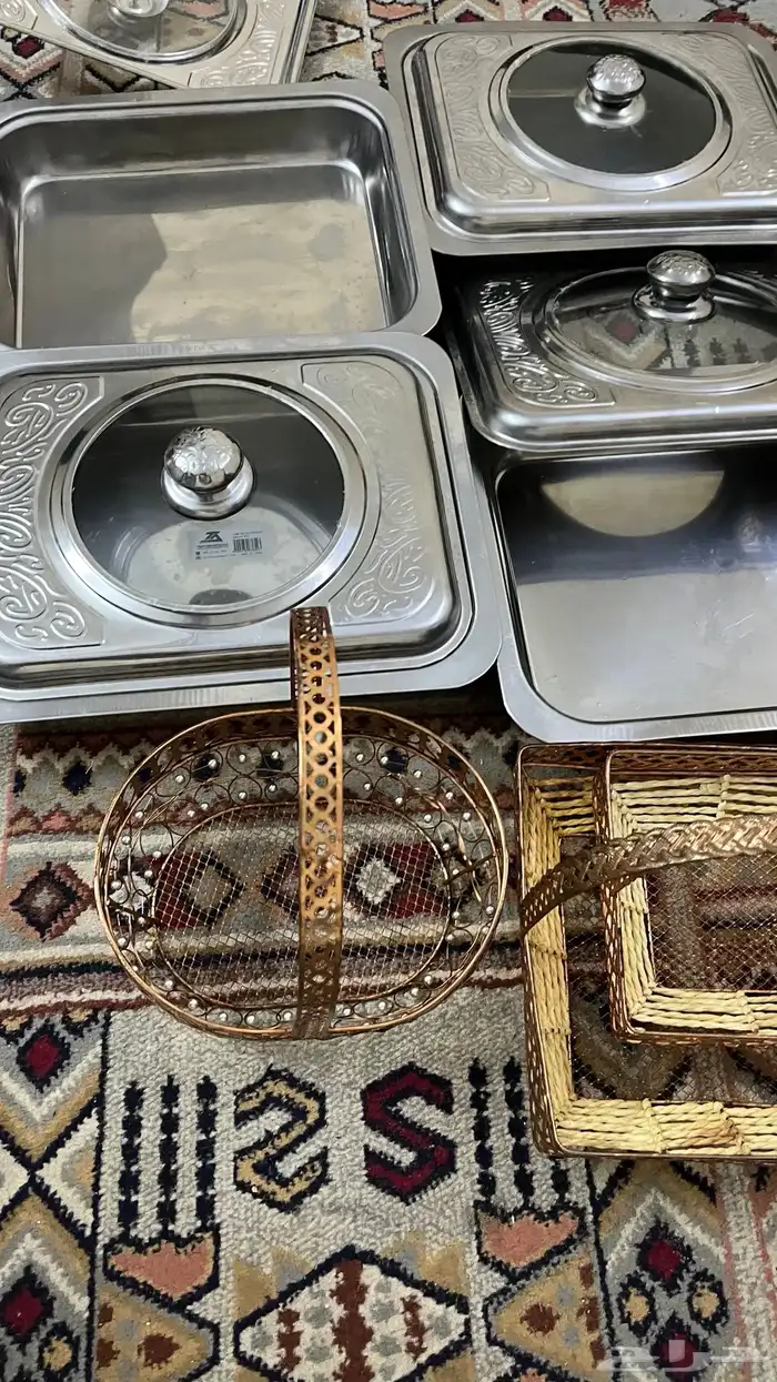 صواني اكل 0