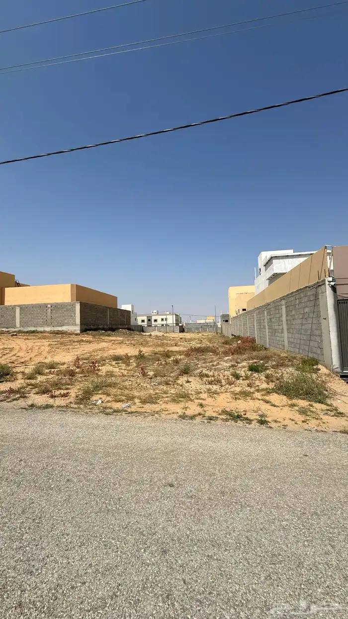 ارض للبيع بعيون الجواء حي النزهة 1