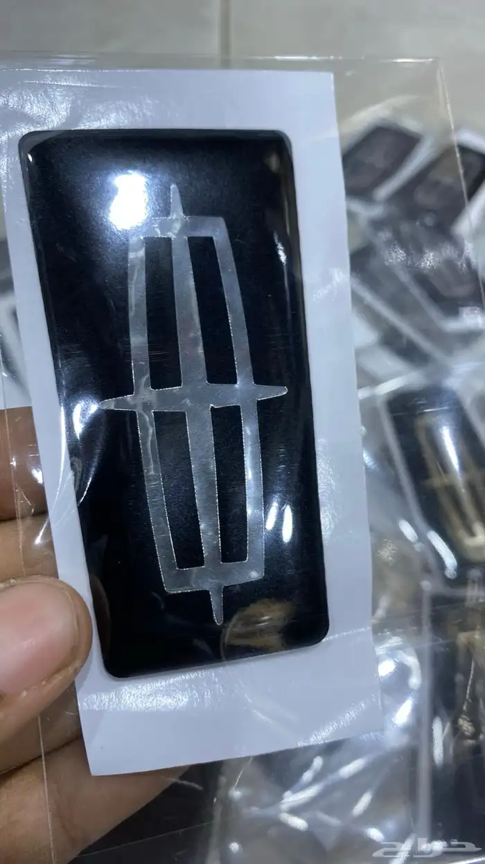 علامة شبك لينكون تاون كار 2003-2010 6