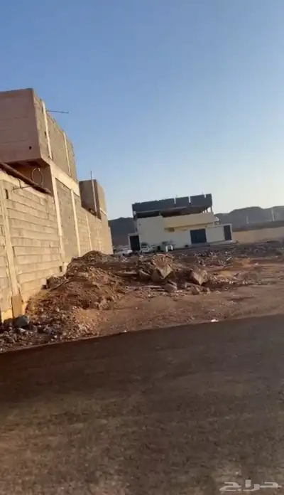 للبيع ارض مفروزة بالعوينه موقع وسعر ممتاز 0