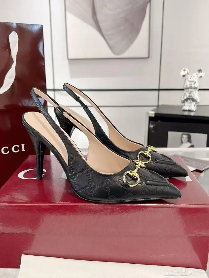 كعب قوتشي بالملحقات 0