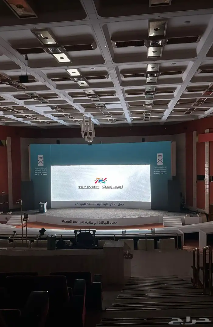 تاجير شاشات التلفزيون العملاقة LED تاجير اجهزة الاضاءت 0