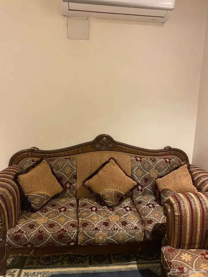 كنب للبيع شبه جديد 3