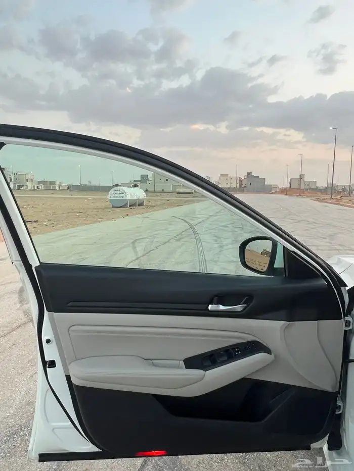 التيما s ستاندر 2021 لؤلؤي شبه جديده عداد 15 الف 38