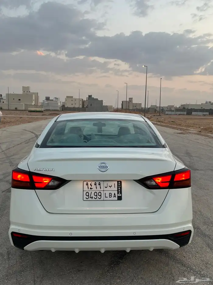 التيما s ستاندر 2021 لؤلؤي شبه جديده عداد 15 الف 36