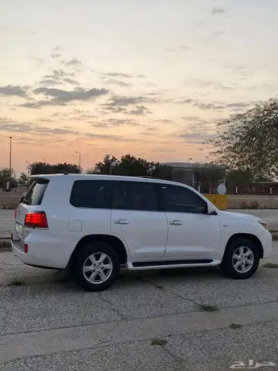 لكزس 570 LX 9