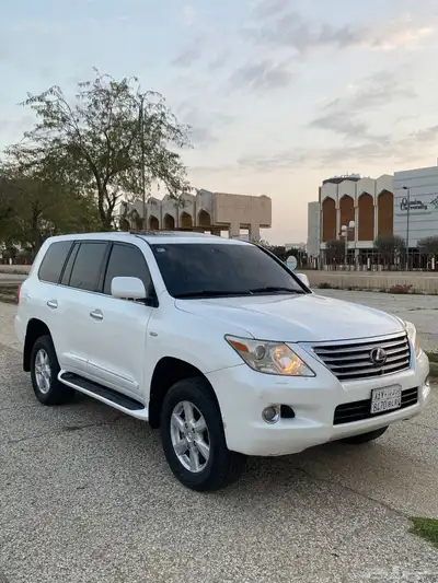 لكزس 570 LX 32