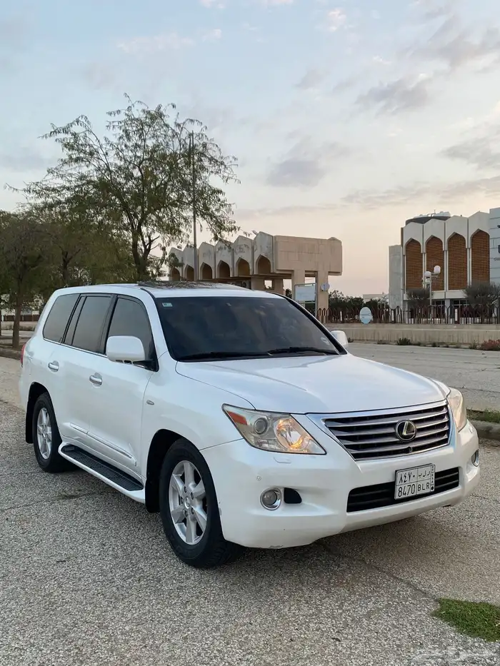 لكزس 570 LX 35